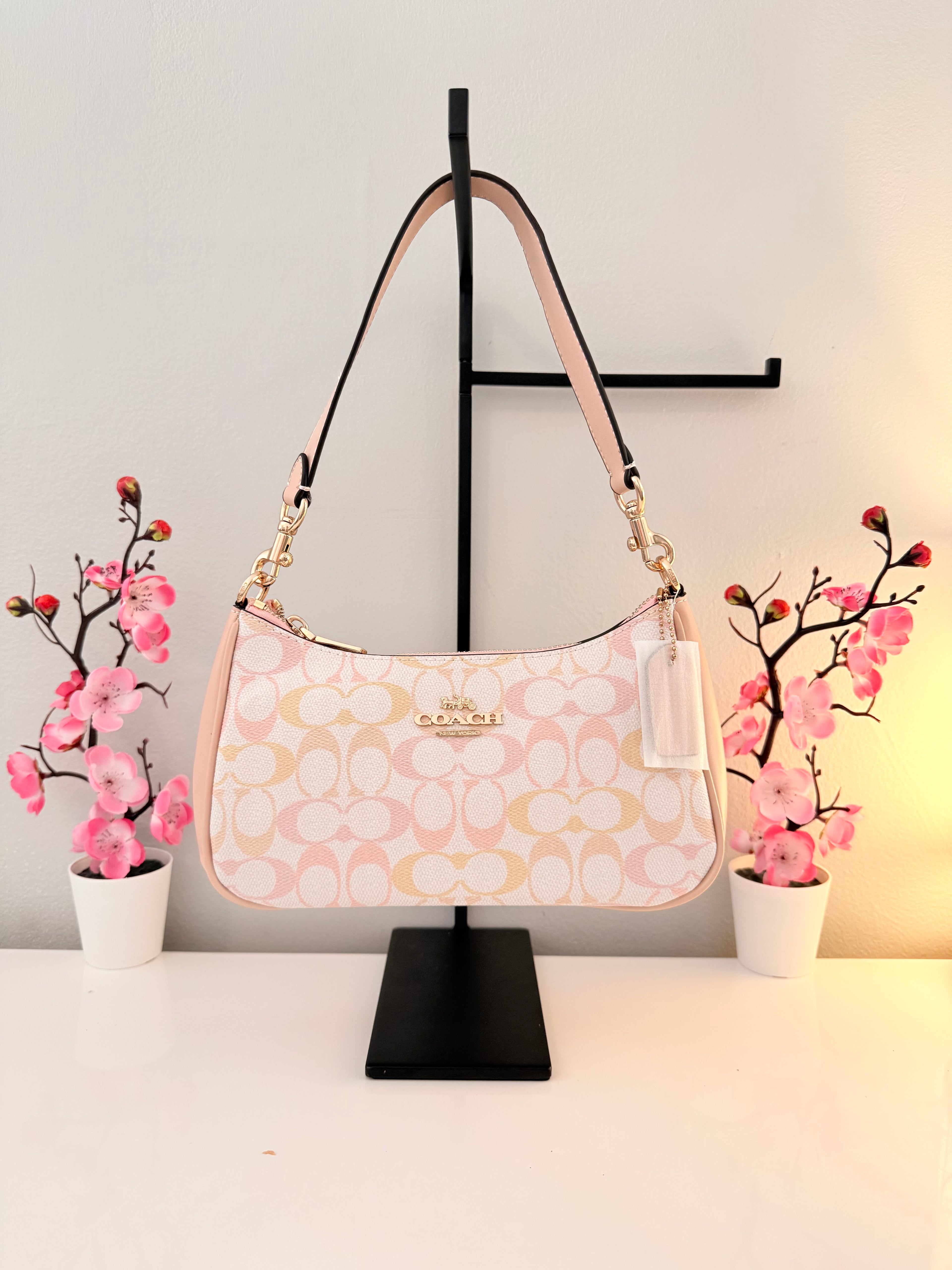 Teri Shoulder Bag