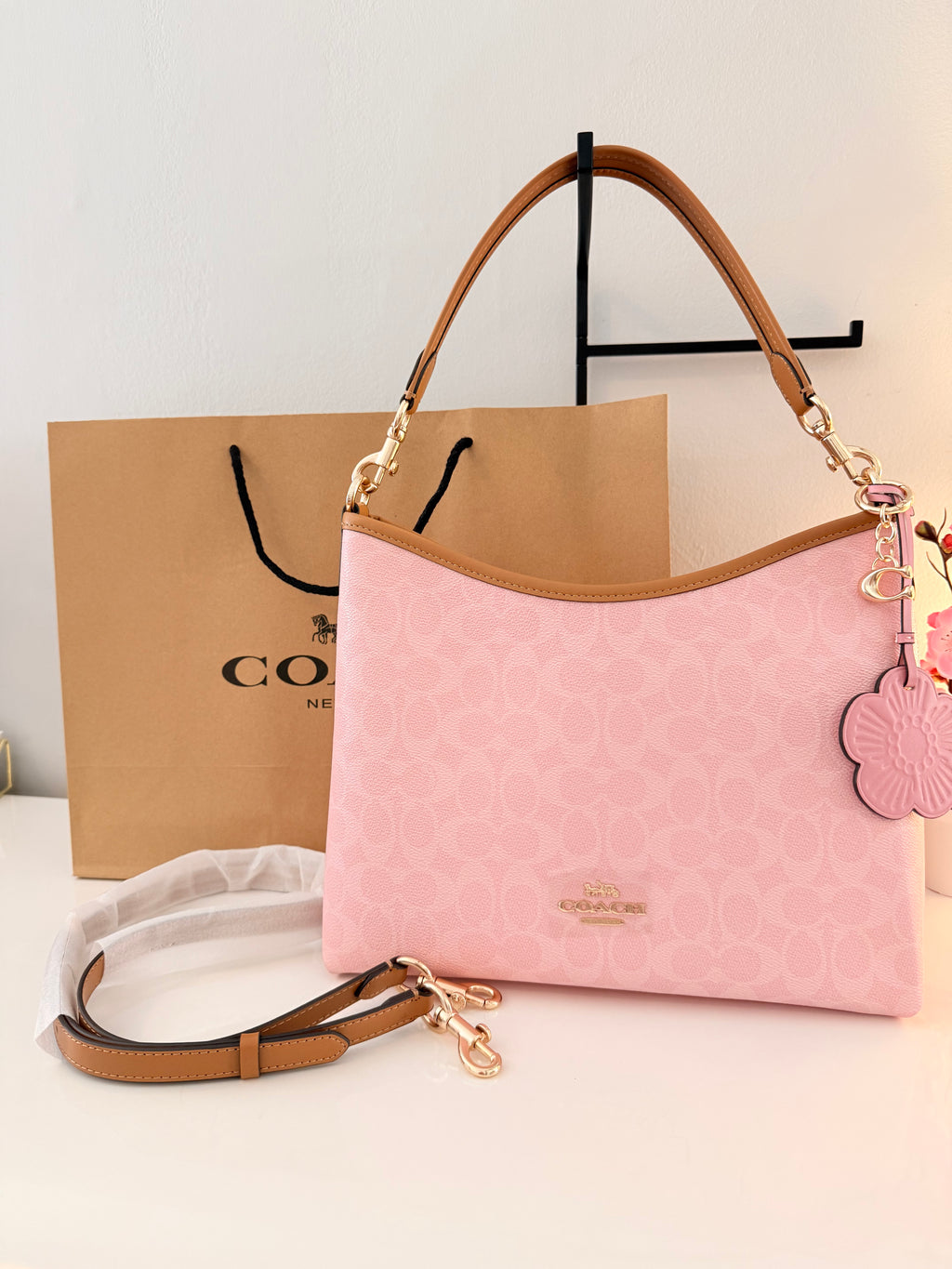 🎀 ✨Laurel Shoulder Bag-Powder Pink 2026✨🎀