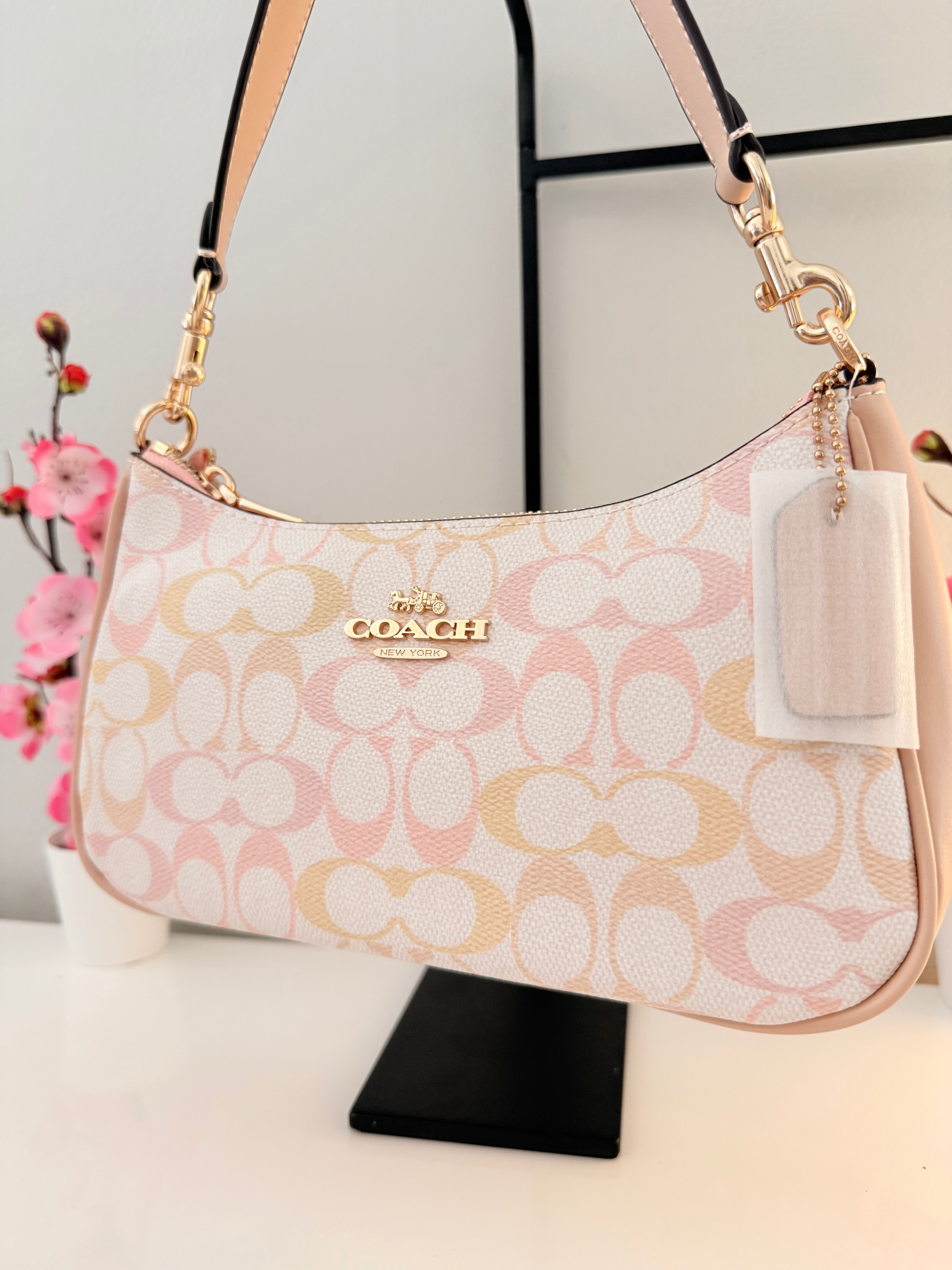 Teri Shoulder Bag