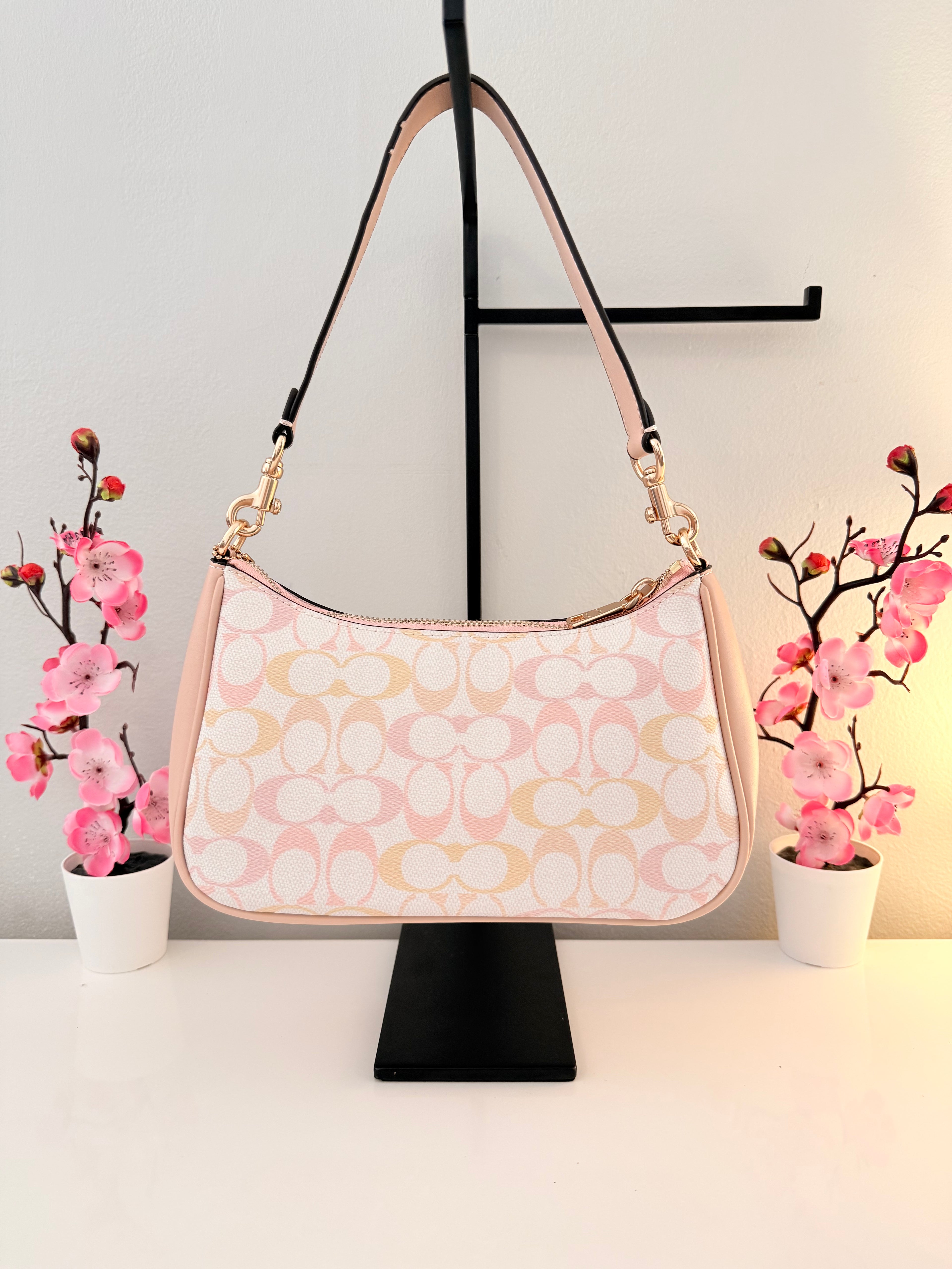 Teri Shoulder Bag