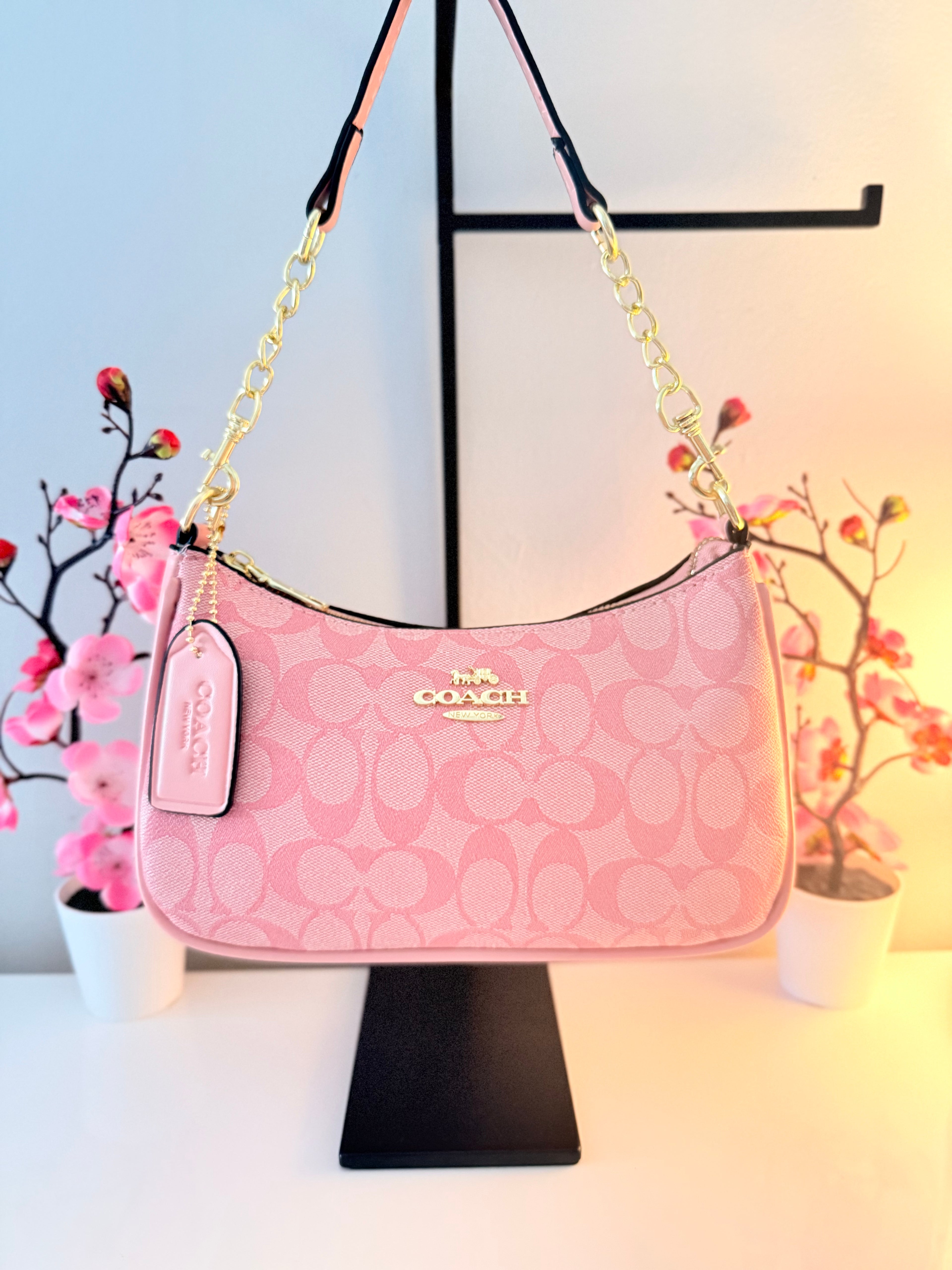 Pink Teri